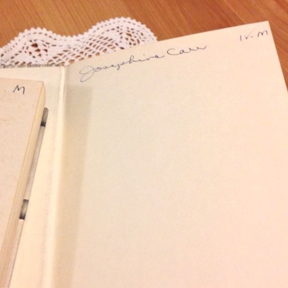 Vintage blue decor, Readers Digest Detective - Picture 8 of 8